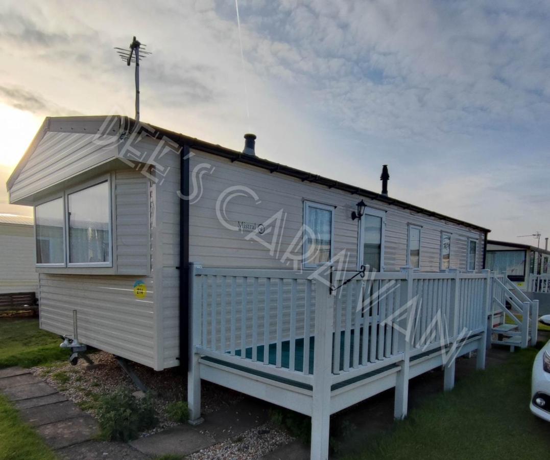 Dee'S Caravan Hotel Skegness Exterior photo